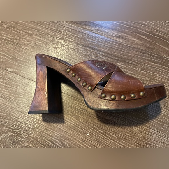 Vintage Steve Madden Brown Wooden Heels - Picture 6 of 8